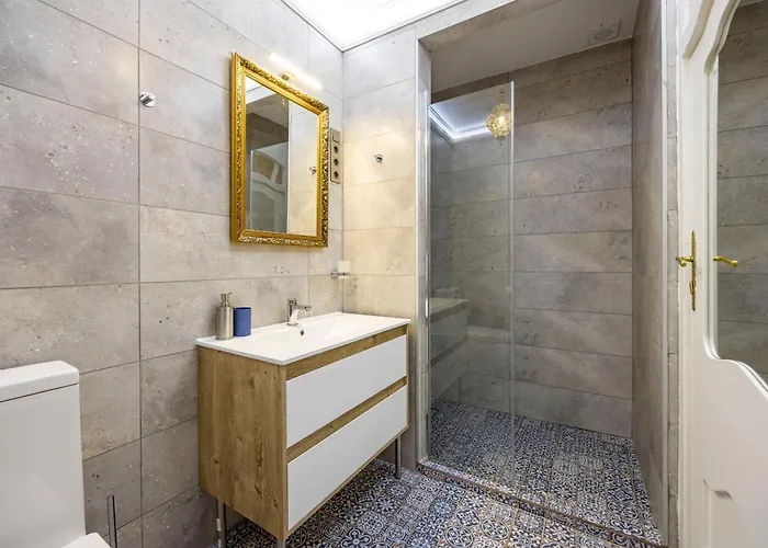 Apartament Deluxe In Art Nouveau House- With Garage *
