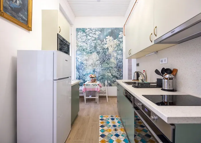 Apartament Deluxe In Art Nouveau House- With Garage *